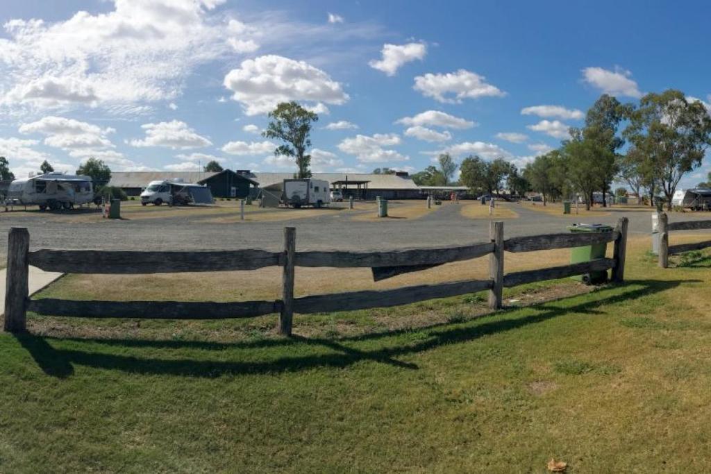 The Woolshed At Jondaryan Hotel Exterior foto
