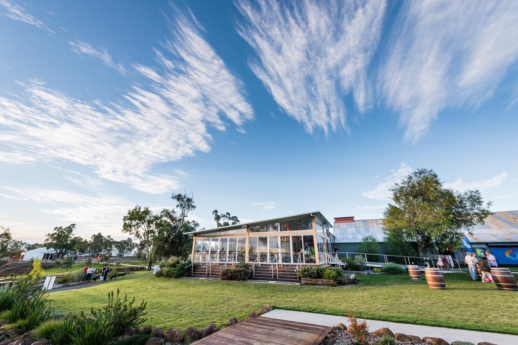 The Woolshed At Jondaryan Hotel Exterior foto